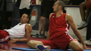 Simonović i Radivojević na treningu
