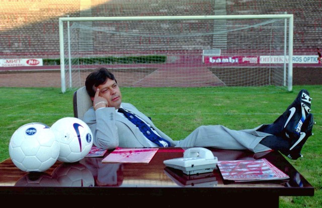 Milorad Kosanovic trener fudbalera Crvene Zvezde na terenu stadiona Crvena zvezda kada je postao trener Crvena zvezda leto 1997. godine Foto: Marko Metlas